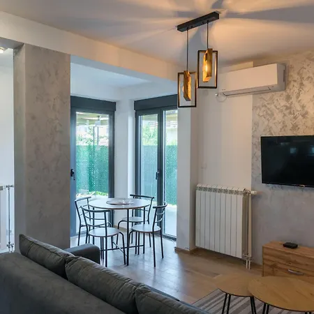 Putnik Apartment